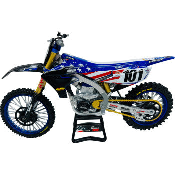 New Ray Toys Yamaha YZ450F Motocross of Nations Bike - Eli Tomac - 1:12 Scale 58423