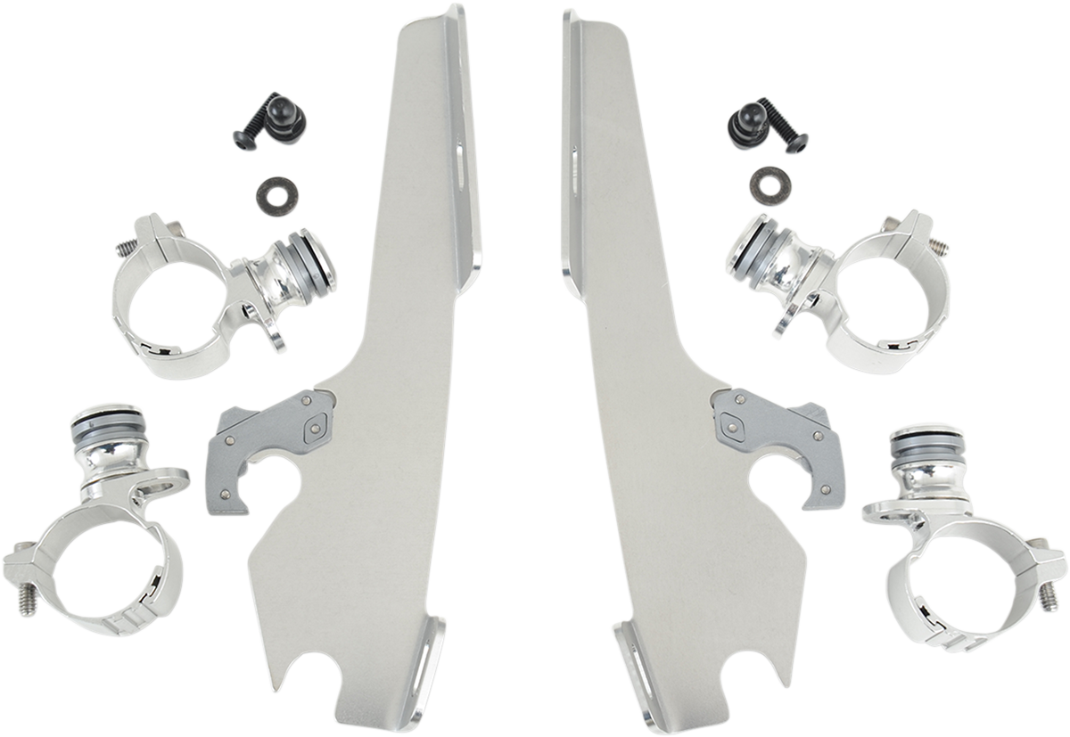 MEMPHIS SHADES Batwing Trigger Lock Mounting Kit - VT 750 Phantom - Polished MEK1956