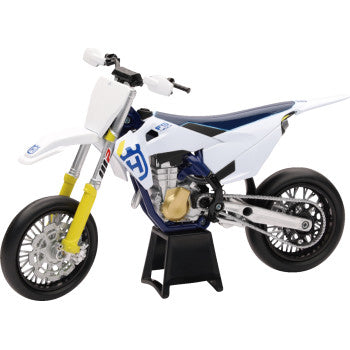 New Ray Toys Husqvarna FS450 2019 Bike - 1:12 Scale - White/Blue/Black  58163
