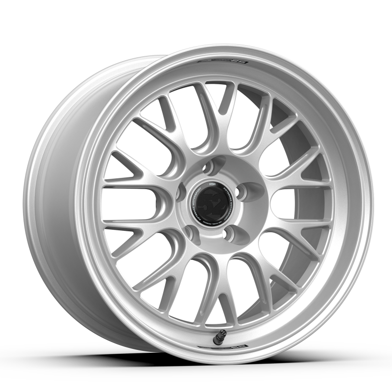 fifteen52 Holeshot RSR 19x9.5 5x120 22mm ET 72.56mm Center Bore Radiant Silver RSHRS-99552+22