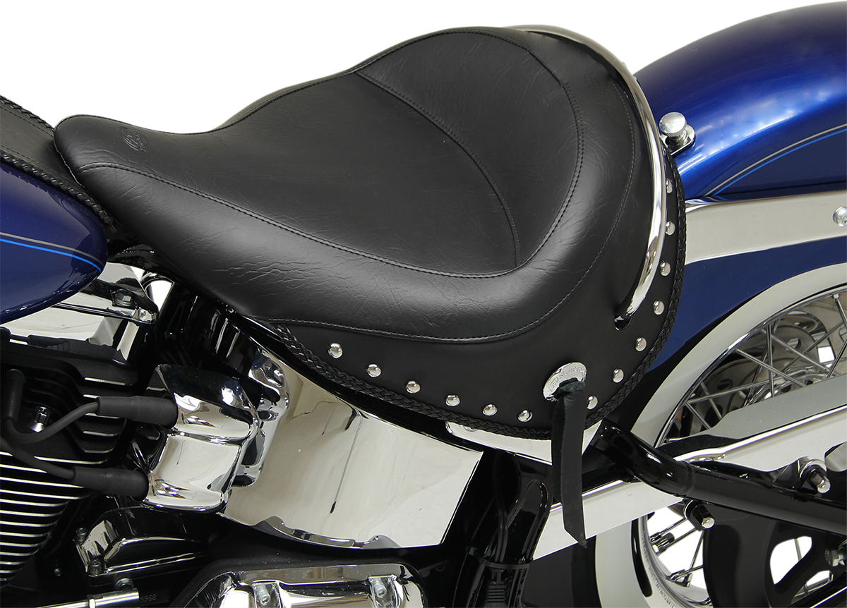 MUSTANG Wide Studded Deluxe Solo Seat 76231