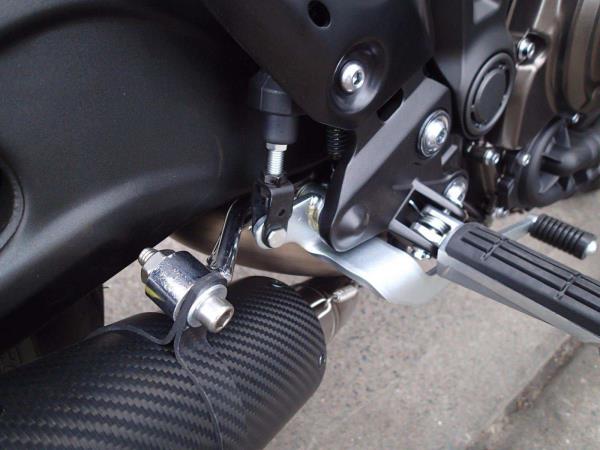 Vandemon  Yamaha R7 MT07 FZ07 XSR700 Tracer 700/GT Tracer 7/GT Titanium Exhaust System YAMAMT07EXHTICFB