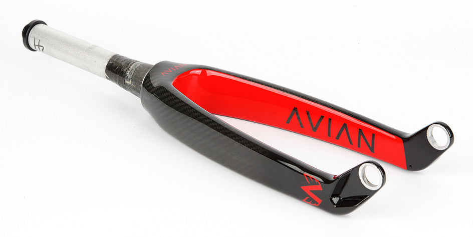 AVIAN 20" Pro Tapered Versus Carbon Race Fork Matte Blk/Red 20mm 302004