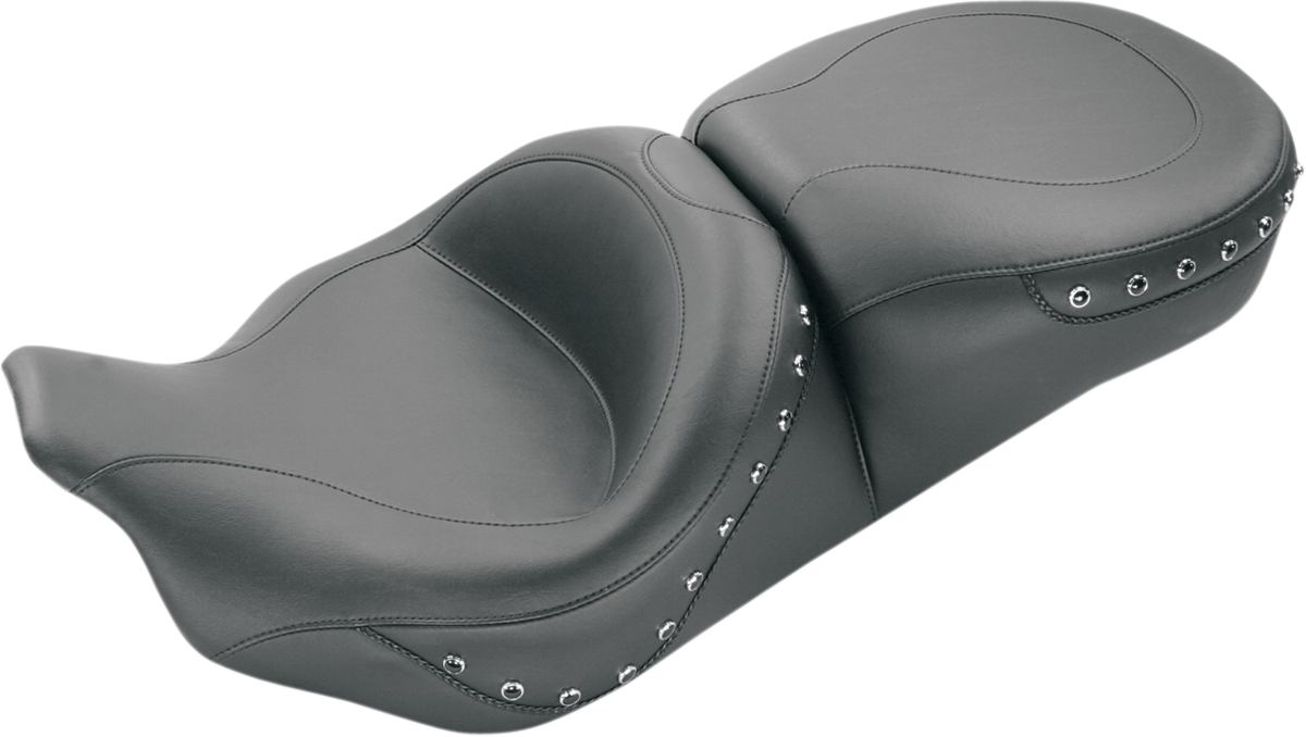 MUSTANG Touring Seat - Black Studs - '08-'21 FLT 76039