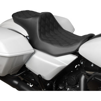 DRAG SPECIALTIES  Predator III 2-Up Seat - Double Diamond - Black Stitching - FLT/FLH '23-'24 0801-1931