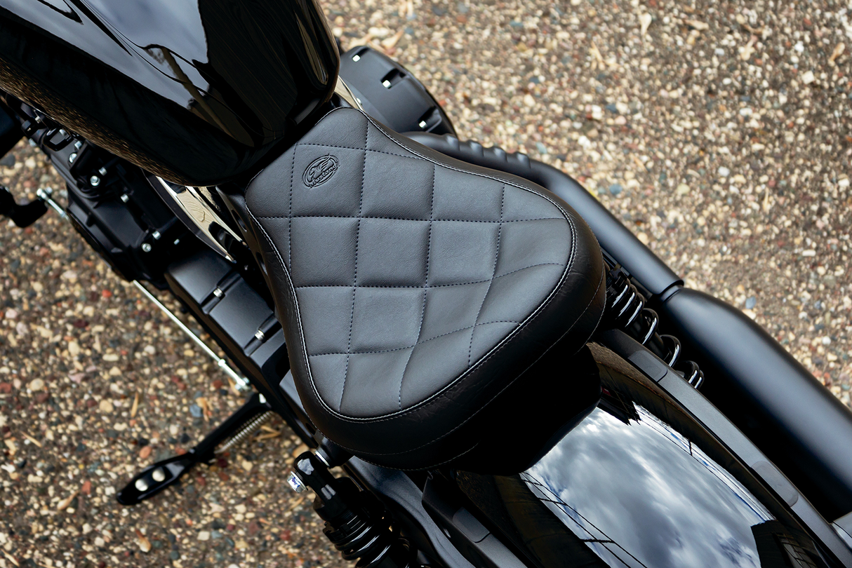 MUSTANG Solo Seat - Black - Scout Bobber 76842