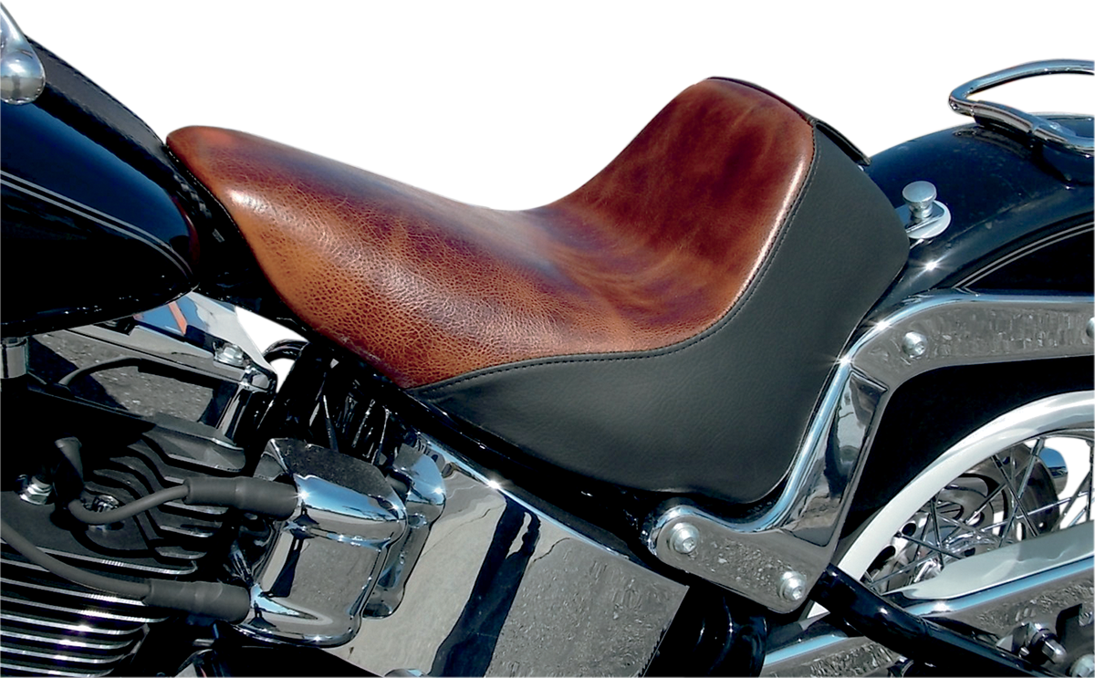 SADDLEMEN Lariat Seat - FLSTN/C 806-15-0041B