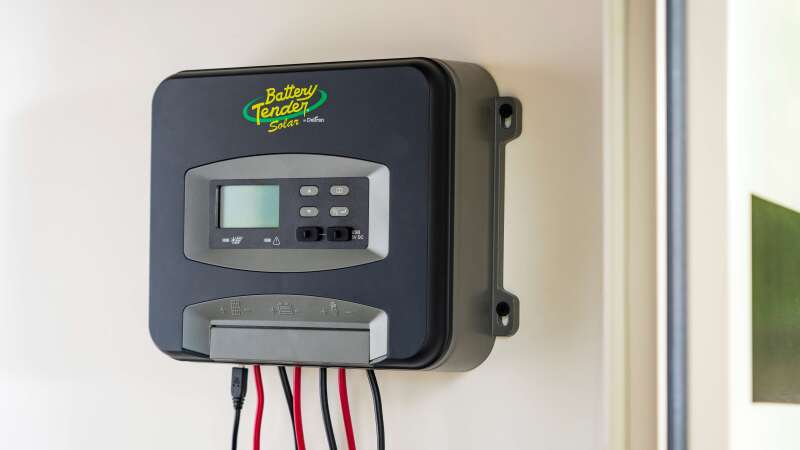 Battery Tender 30AMP MPPT/450W/12V Indoor Solar Controller System 021-1176