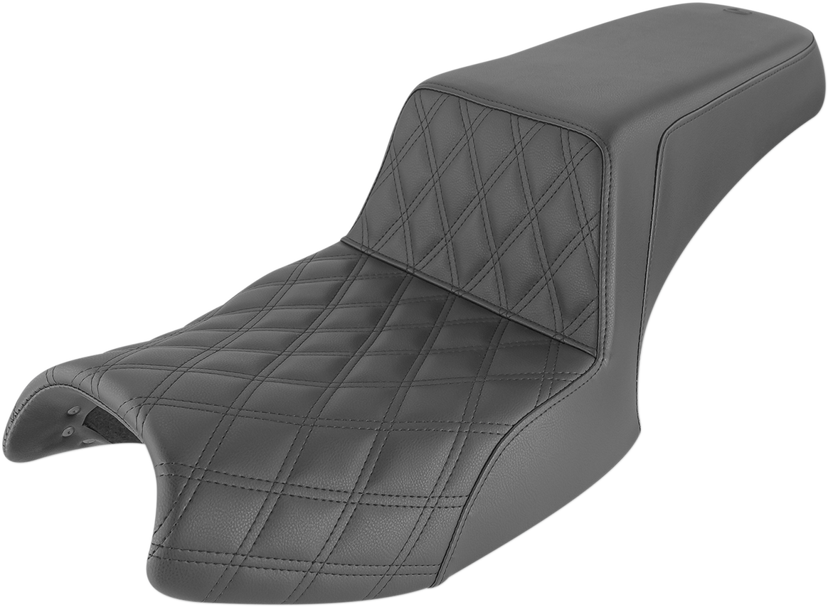 SADDLEMEN Step Up Seat - Front Lattice/Rear Smooth - Black - Challenger I20-06-172