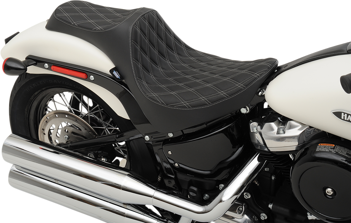 DRAG SPECIALTIES Predator III Seat - Double Diamond - Silver Stitching - FL/FX '18-'22 0802-1146