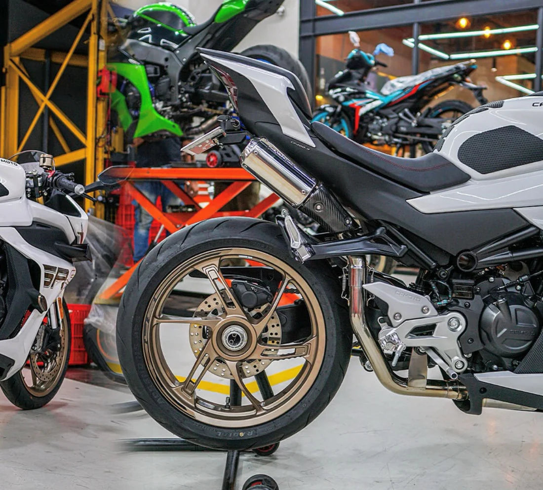 IN STOCK Vandemon CFMOTO single-sided swingarm  450SR-S 2023-2025 Stainless Steel / Titanium High Mount Exhaust System CFMOTO450SRSHMEXHC