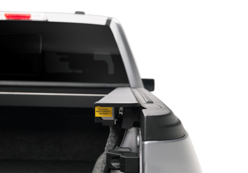 Roll-N-Lock 17-19 Ford F-250/F-350 Super Duty SB 80-3/8in A-Series Retractable Tonneau Cover BT151A