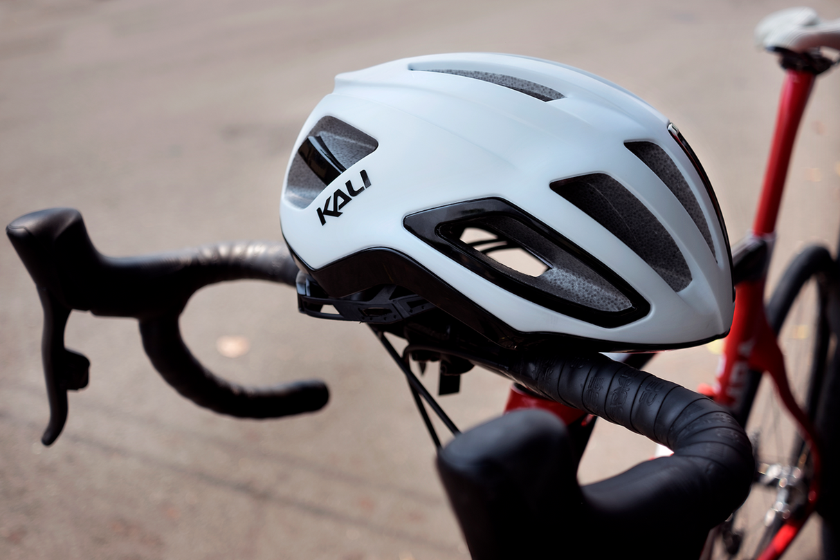 KALI Uno Helmet - Matte White/Black - L/XL 0240921137