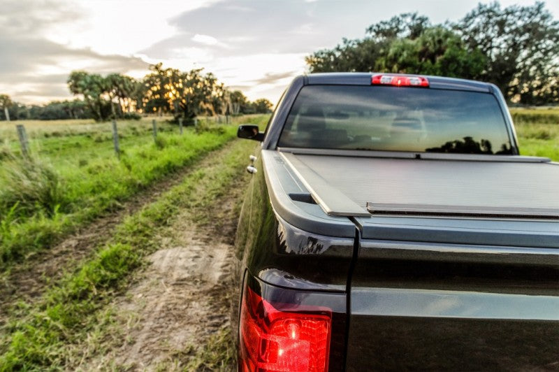 Roll-N-Lock 16-18 Toyota Tacoma Double Cab SB 60-1/2in A-Series Retractable Tonneau Cover BT530A