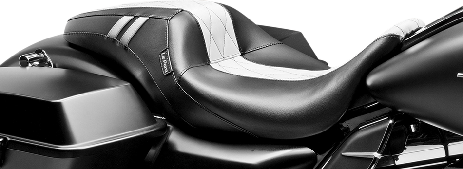 LE PERA Outcast GT Seat - Full-Length - Without Backrest - Black Double Diamond W/White Inlay - FLH LK-987GT1