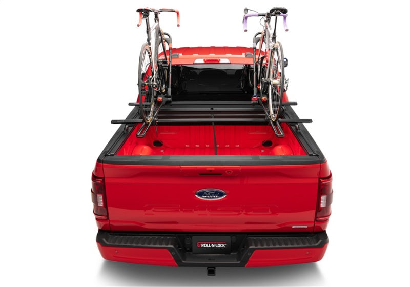 Roll-N-Lock 21-22 Ford F150 (w/o OE Cargo Tracks - 67.1in Bed) E-Series XT Retractable Tonneau Cover 131E-XT