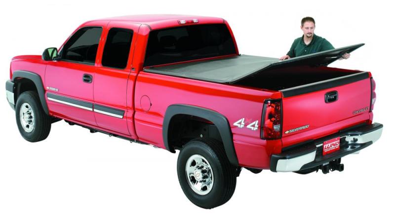 Lund 16-23 Toyota Tacoma (5ft. Bed) Genesis Tri-Fold Tonneau Cover - Black 950186