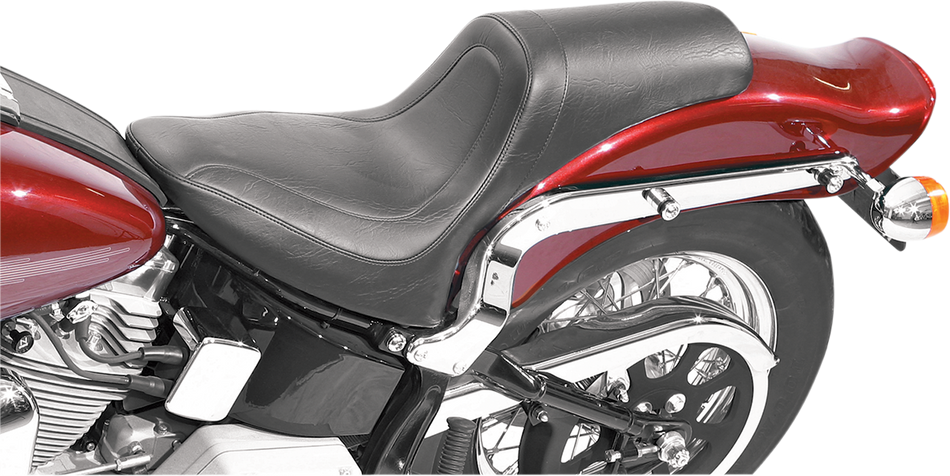 MUSTANG Seat - Fastback - Stitched - Black - Softail '00-'05 75779