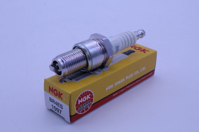 Ngk 1097 Br4es Nickel Spark Plug BR4ES