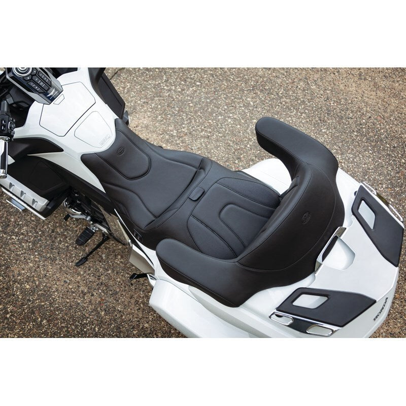 Mustang 18-19 Honda Gold Wing GL1800 Standard Touring 1PC Seat w/Driver Backrest - Black 79920