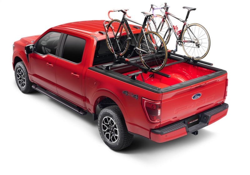 Roll-N-Lock 19-22 RAM 1500 (w/o Swing Gate - 67.4in. Bed) A-Series XT Retractable Tonneau Cover 401A-XT