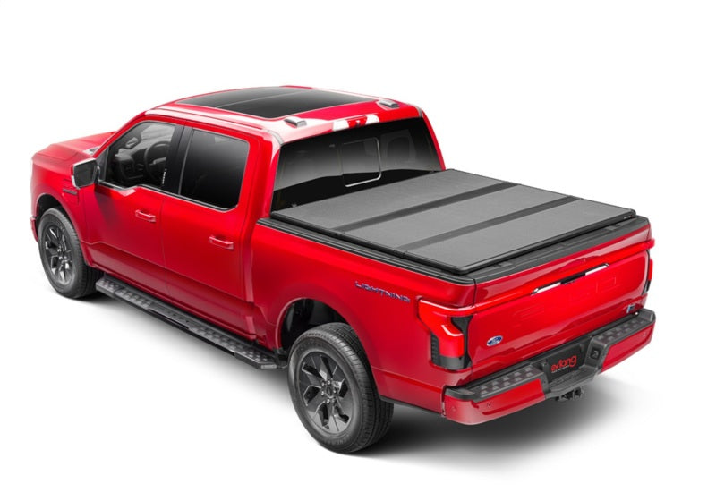 Extang 21-23 Ford F-150 (5ft. 7in. Bed) Solid Fold ALX 88702