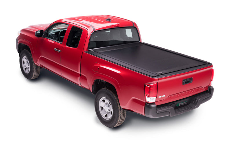 Retrax 2022 Toyota Tundra CrewMax 5.5ft Bed w/ Deck Rail System PowertraxONE MX 70861