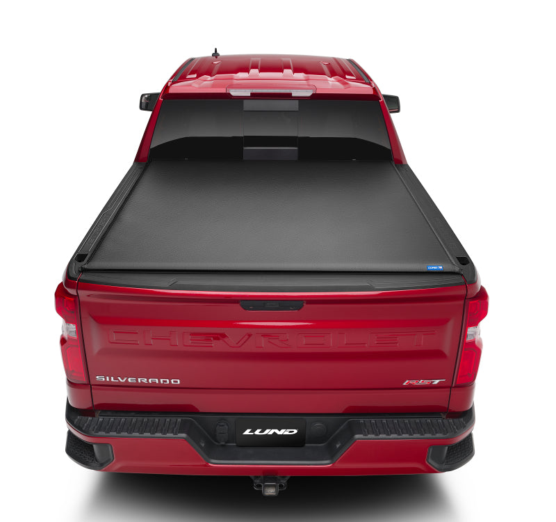 Lund 07-17 Chevy Silverado 1500 (5.5ft. Bed) Genesis Roll Up Tonneau Cover - Black 96092