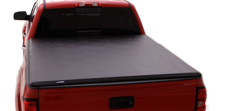 Lund 14-17 Chevy Silverado 1500 Fleetside (5.8ft. Bed) Hard Fold Tonneau Cover - Black 969159