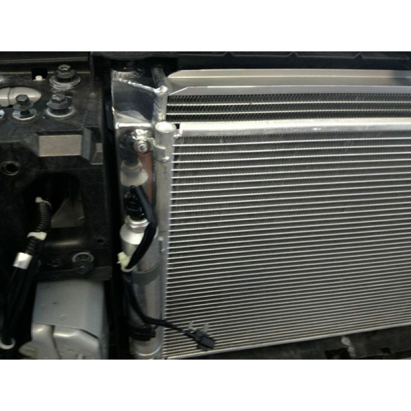 Mishimoto 09+ Nissan 370Z Manual Radiator MMRAD-370Z-09