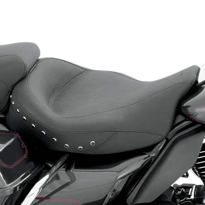 MUSTANG Super Solo Seat - Black Studded 76069